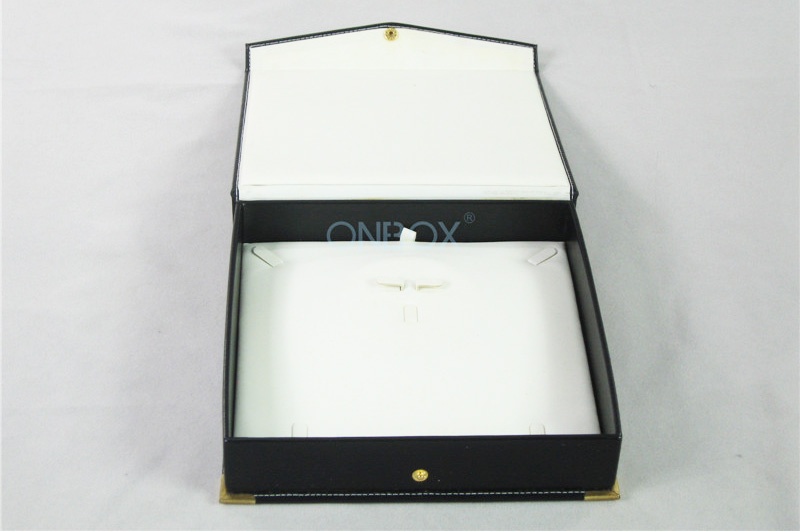 Folding Leather Jewelry Boxes Eco Friendly Removable Jewelry Set Pad