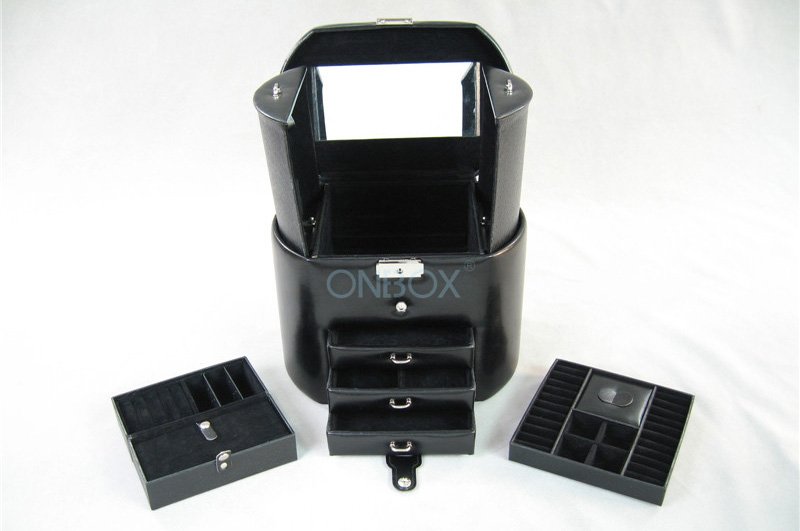 Specialty Leather Jewelry Boxes , Mirrored Jewellery Box For Travel