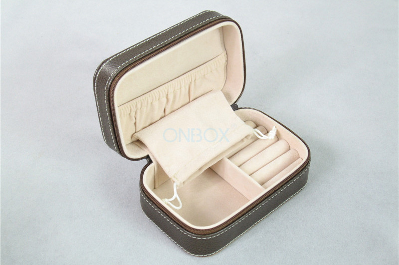 Travel Zipper Leather Jewelry Boxes For Necklace , Recyclable