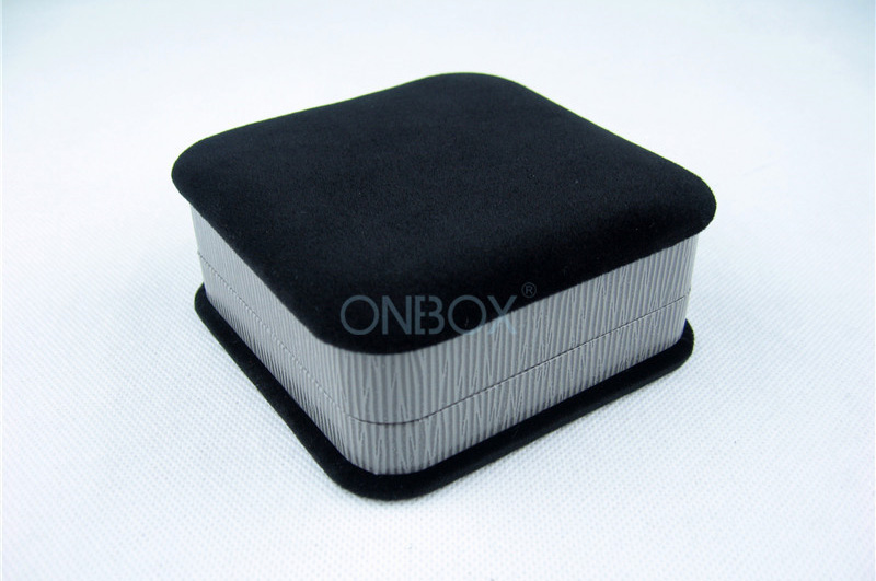 High End Leather Jewelry Boxes Gift Boxes Handmade With Soft Pad