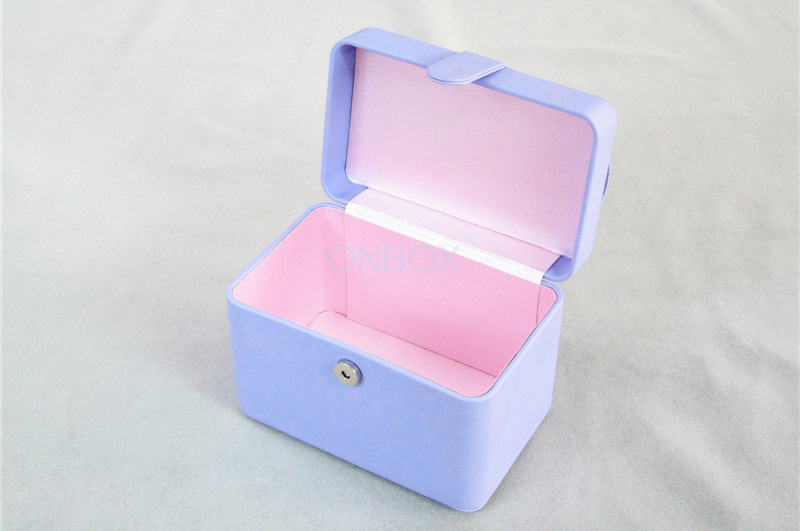 Lady 'S Luxury Cosmetic Box / Makeup Packaging Boxes Cardboard Magnetic Lock