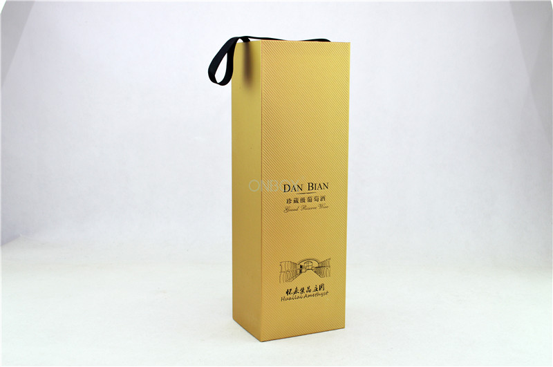Magnets Closure Wine Bottle Gift Box / Gift Packaging Box Eco Friendly