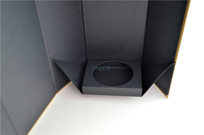 Magnets Closure Wine Bottle Gift Box / Gift Packaging Box Eco Friendly