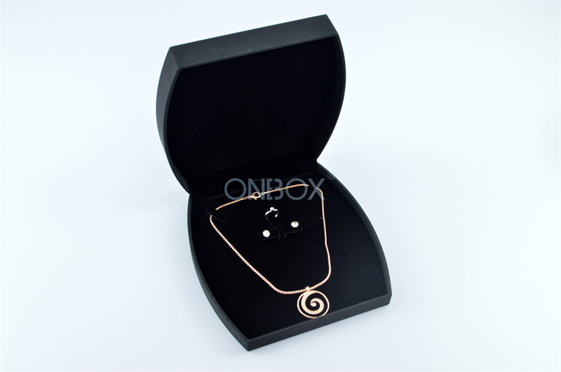 External Leather Jewelry Boxes , Ballerina Jewelry Set Box For Earrings