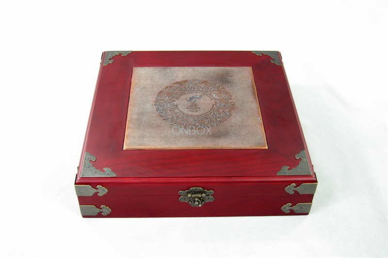 Retro Chinese st<x>yle Painted Wooden Decorative Gift Packaging Boxes For Jewelry Necklace