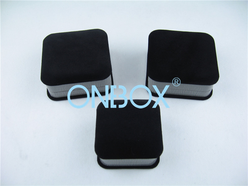 Plastic Core Luxury Packaging Boxes High End Packaging Boxes With Velvet Soft Top