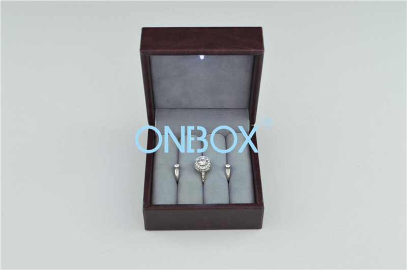 Customized Display Jewelry Luxury Packaging Boxes For Multi Finger Rings Collection