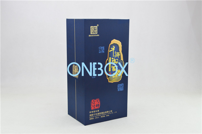Wine Bottles Luxury Packaging Boxes Recycled Velvet Loose Insert