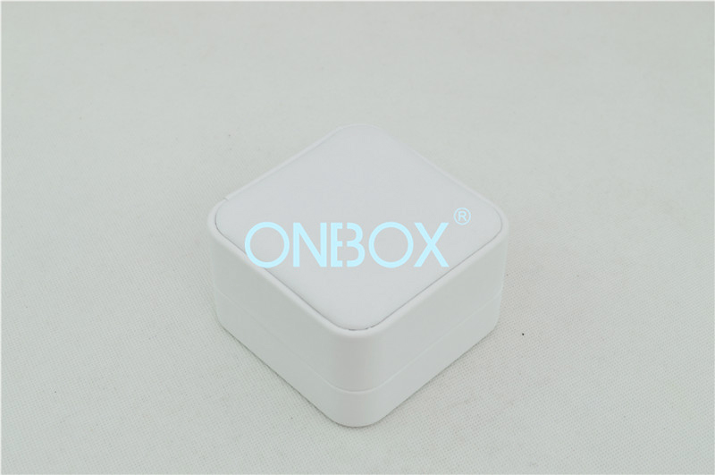 Recyclable Bangle Luxury Jewellery Packaging Boxes Customized ROHS CE SGS