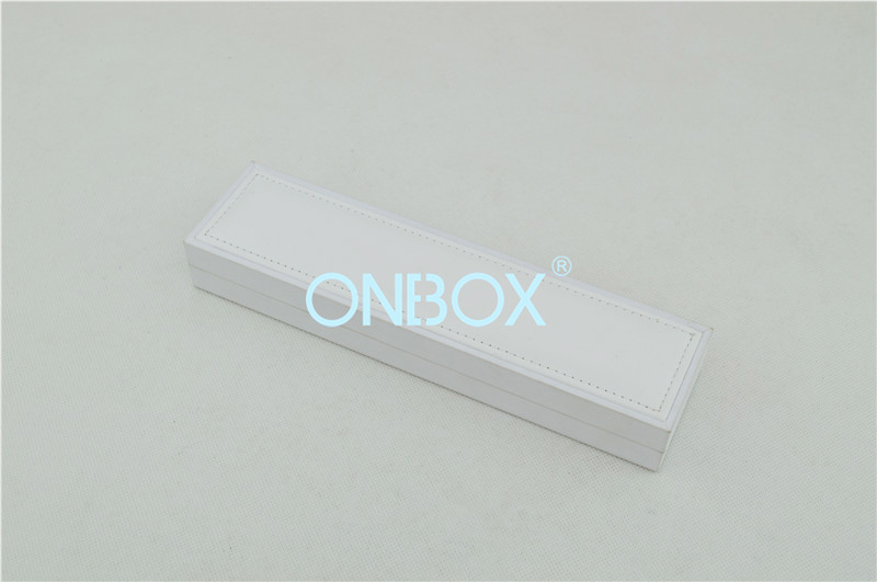 Plastic Core Cardboard Watch Boxes In White Art Paper For Bracelet